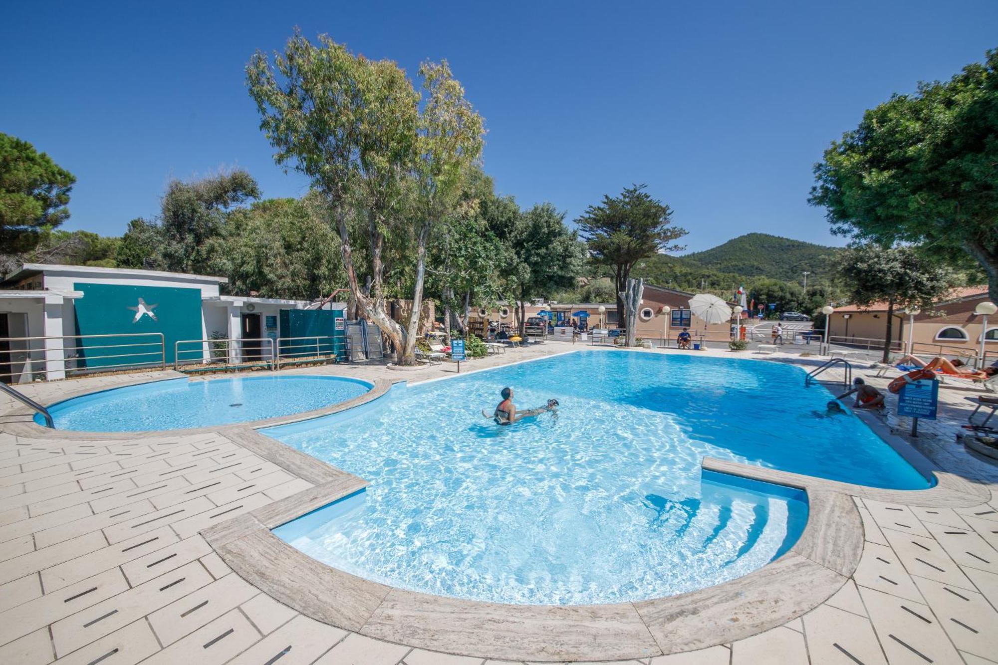 Villaggio Miramare ليفورنو المظهر الخارجي الصورة