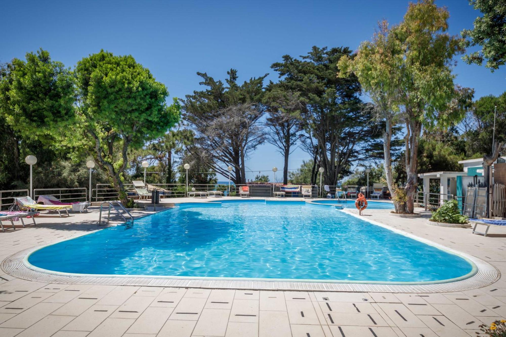 Villaggio Miramare ليفورنو المظهر الخارجي الصورة