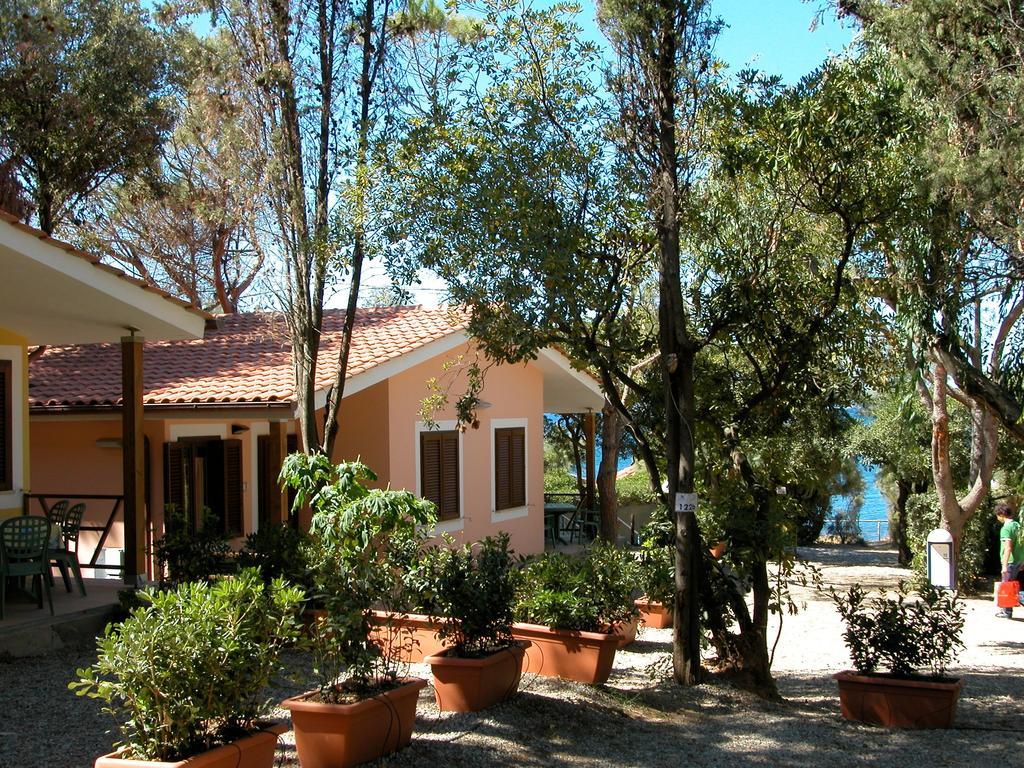 Villaggio Miramare ليفورنو المظهر الخارجي الصورة